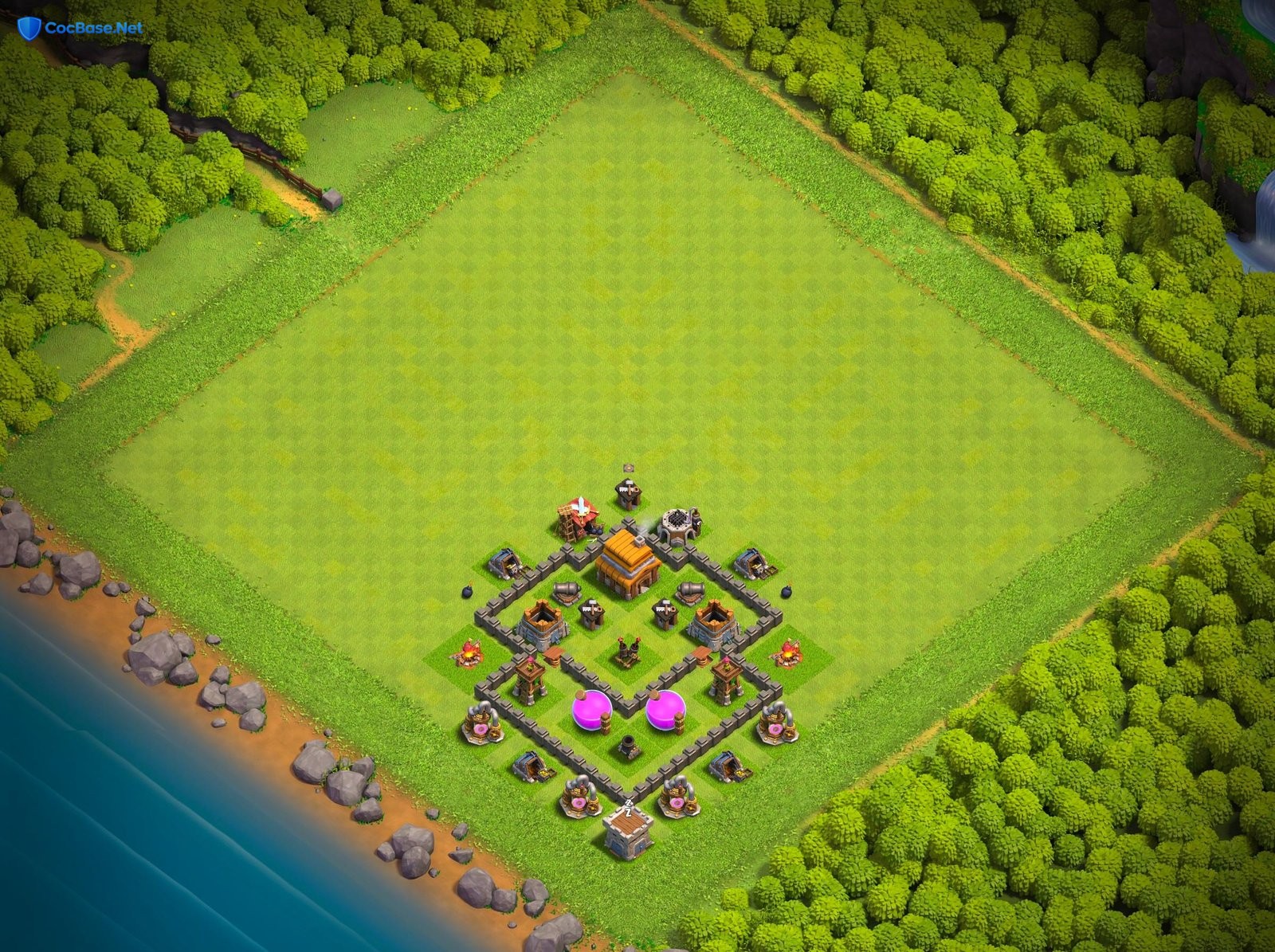 Can You Stop the Giant-Archer Spam in Clash of Clans with This TH4 Farming Base Layout?